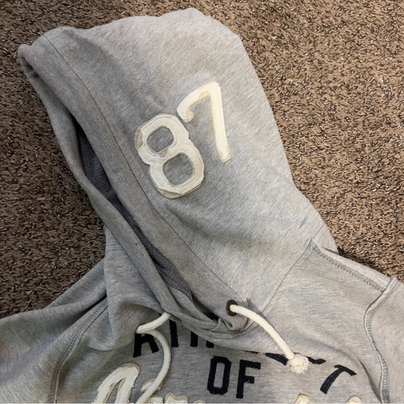 AEROPOSTALE | big girls (juniors)| XS | hoodie |Gray with stitch writing - Picture 3 of 5